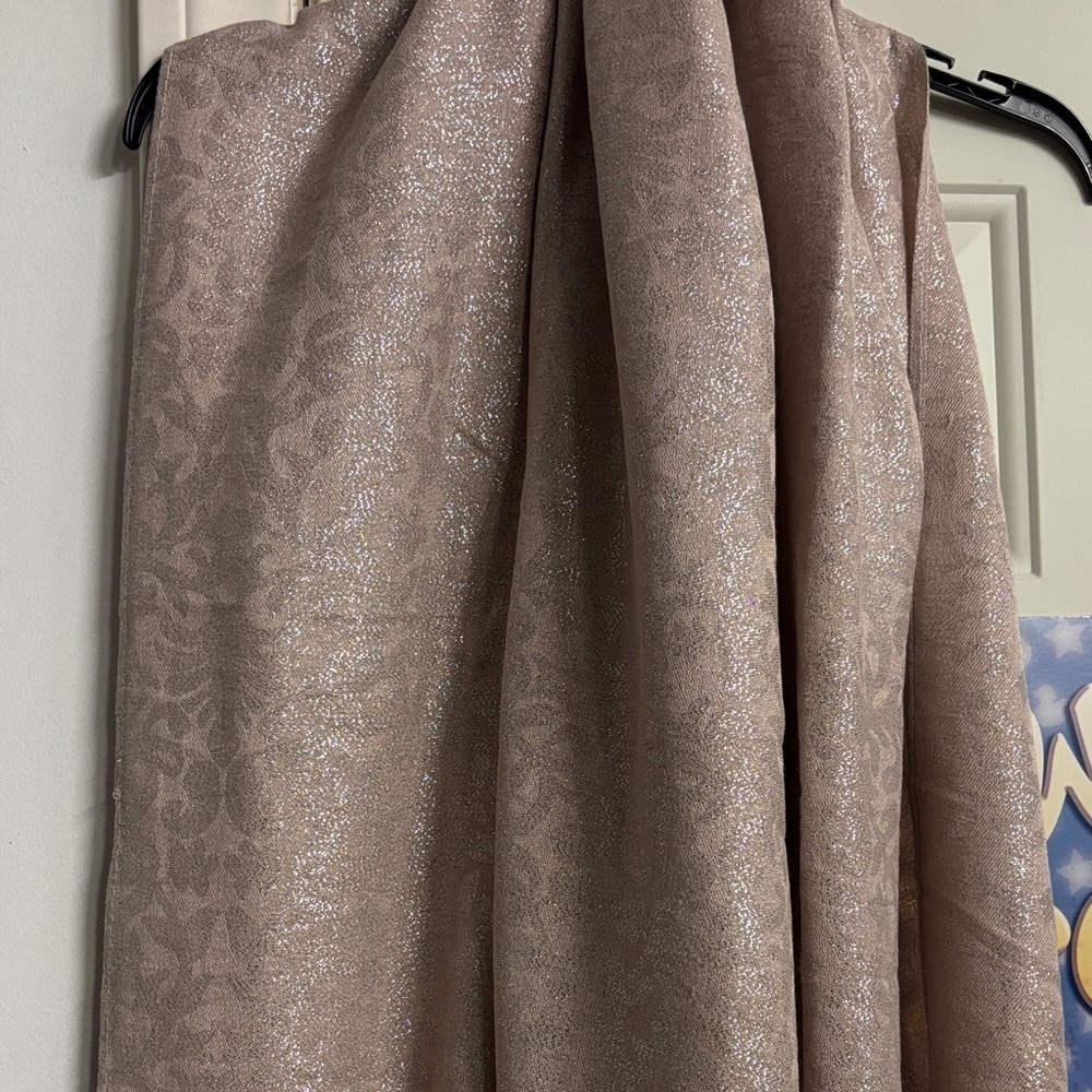 Elegant Champagne Pink Patterned Scarf